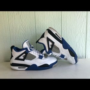 Jordan 4 Retro Motorsport
